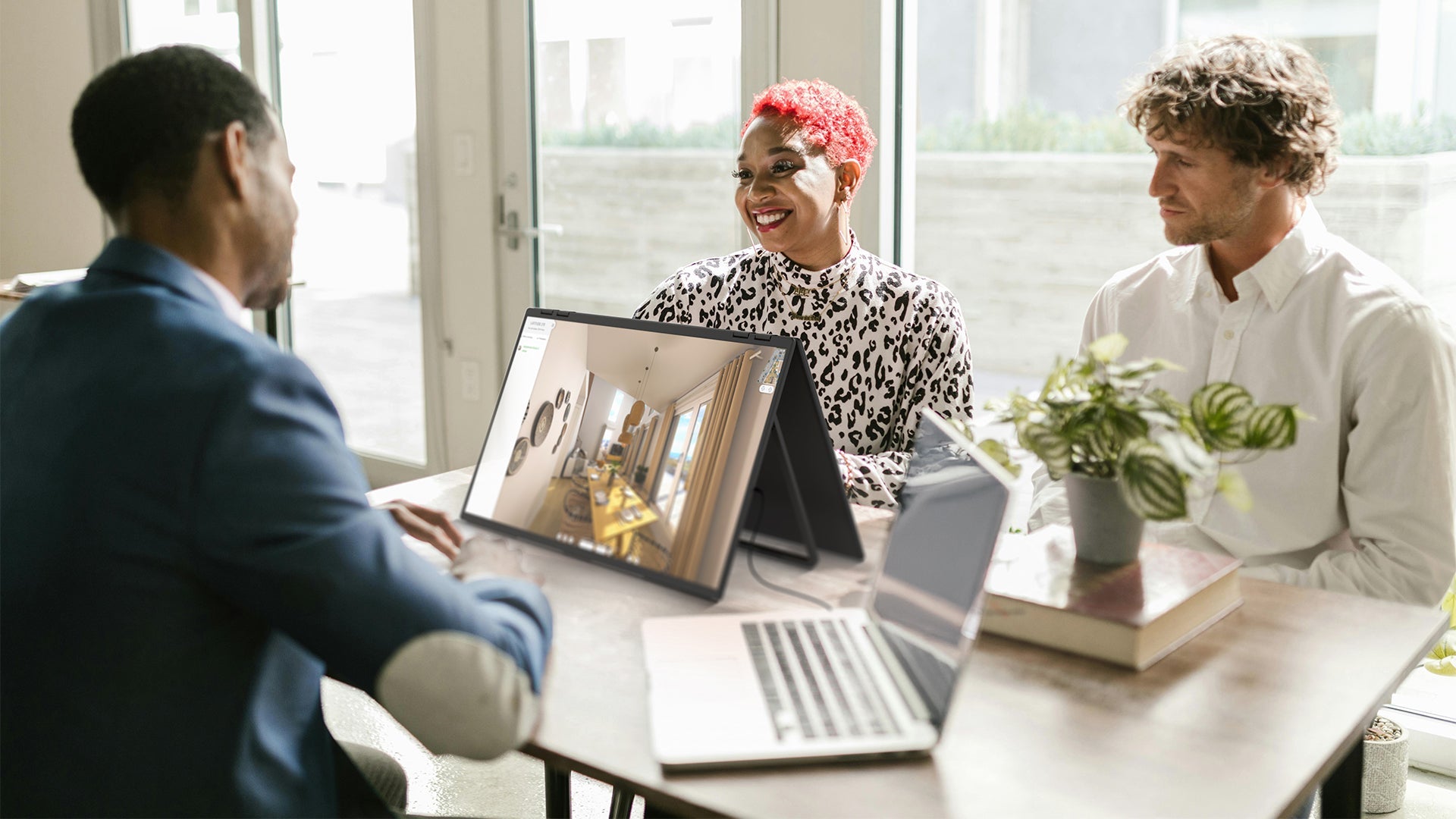 Comprendre les différentes connectivités des écrans PC portable et leur utilité